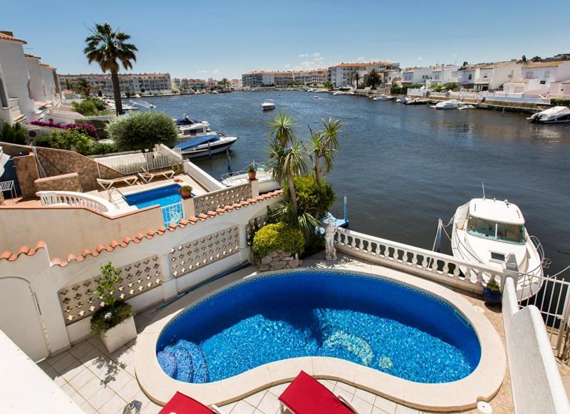 2009 Casa San Maurici Con Piscina By Homeselectspain Empuriabrava Exteriör bild